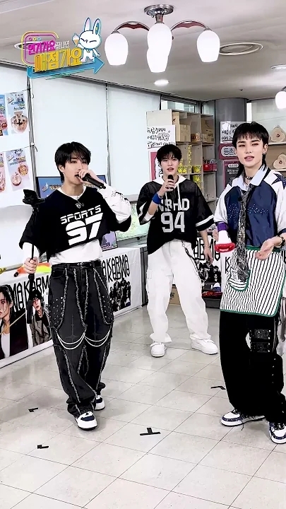Behind-the-scenes cut of Lee Know (Stray Kids)