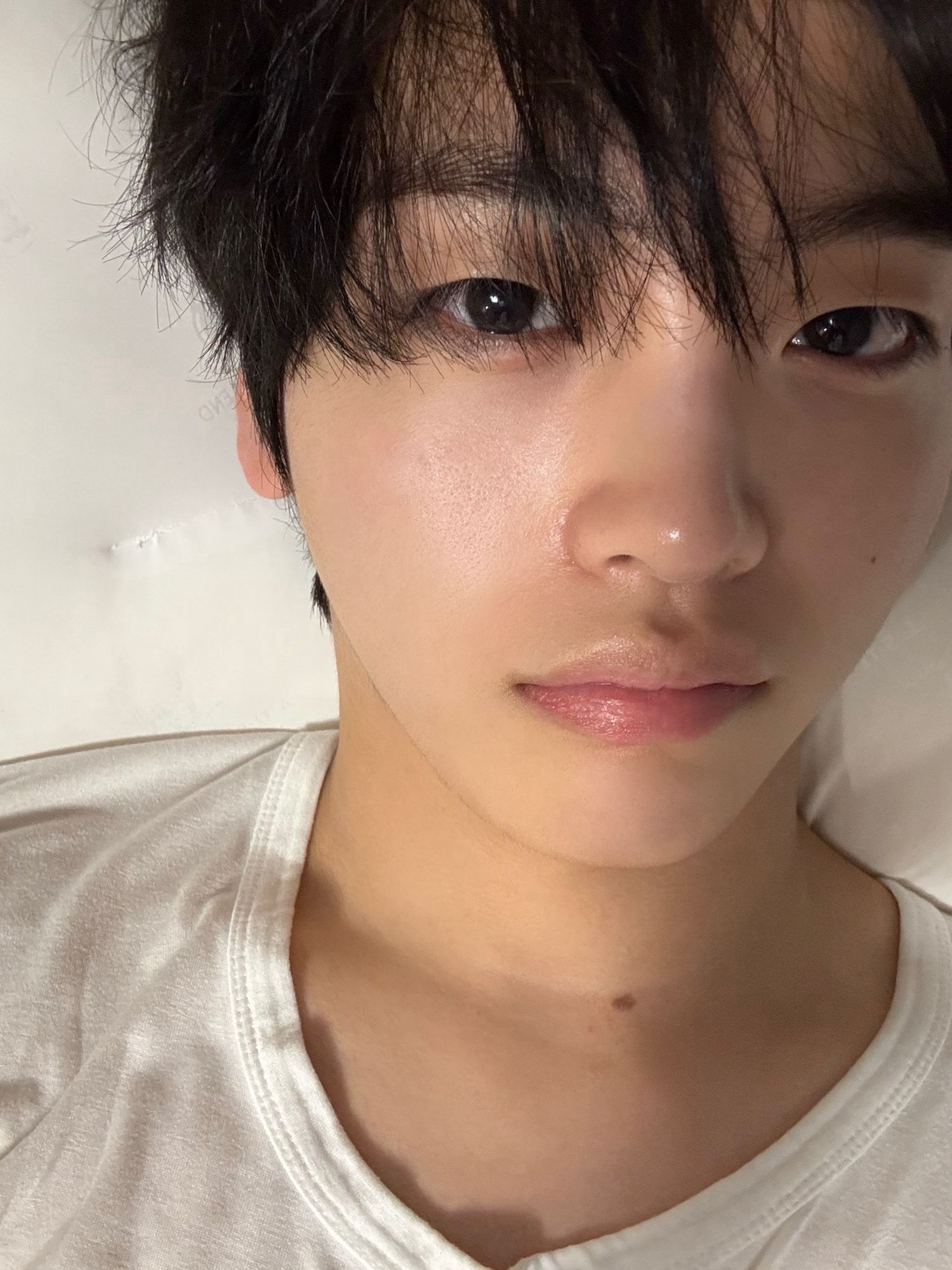 Latest photo of Hyeongjun (CRAVITY)