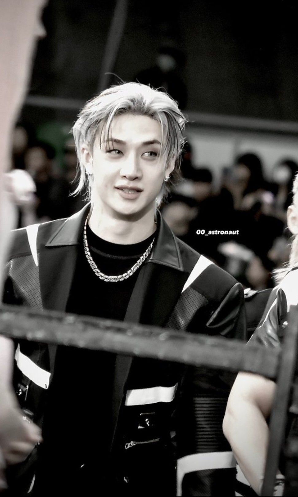 방찬 (Stray Kids)의 비하인드 컷