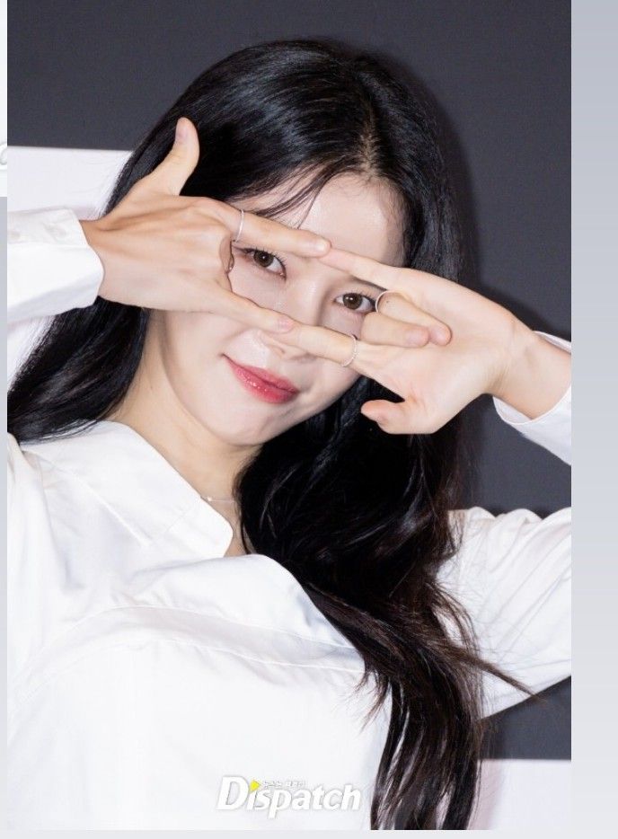Behind-the-scenes cut of Solar (MAMAMOO)
