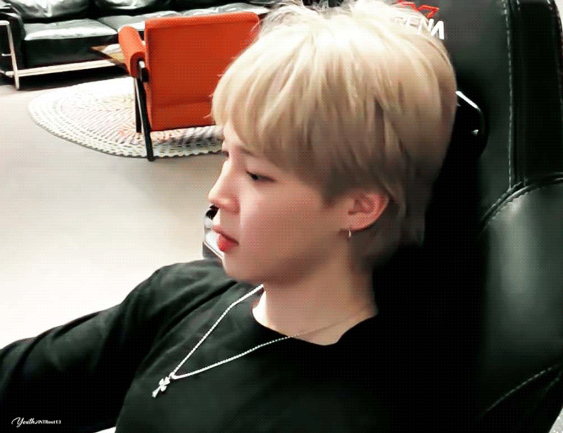 Momen yang diabadikan oleh penggemar Jimin (BTS)