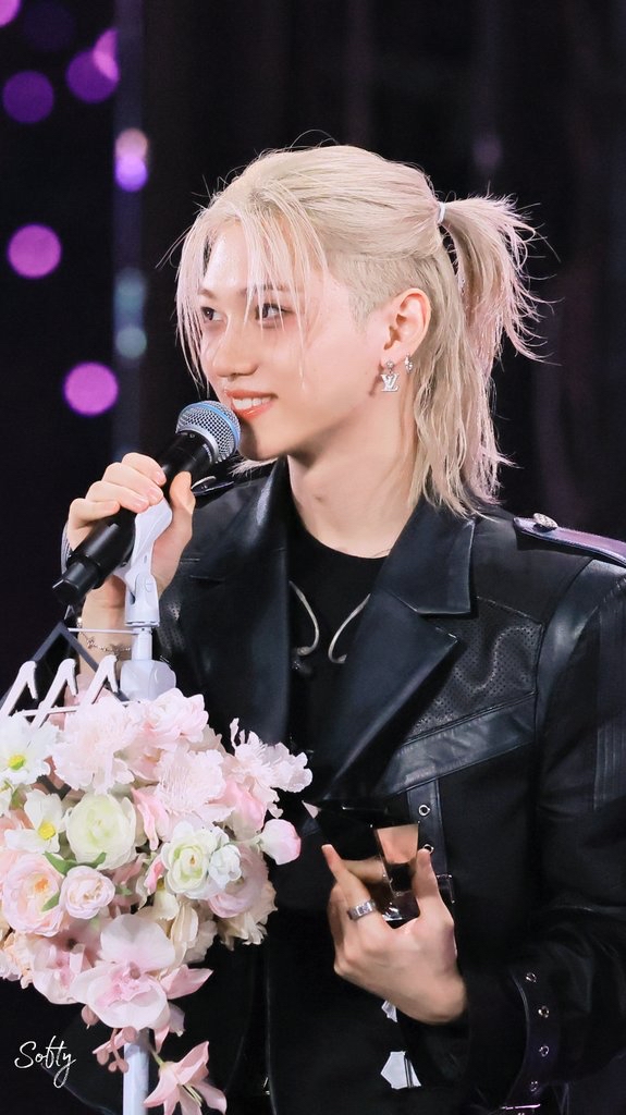 A moment captured by Felix (Stray Kids)'s fan