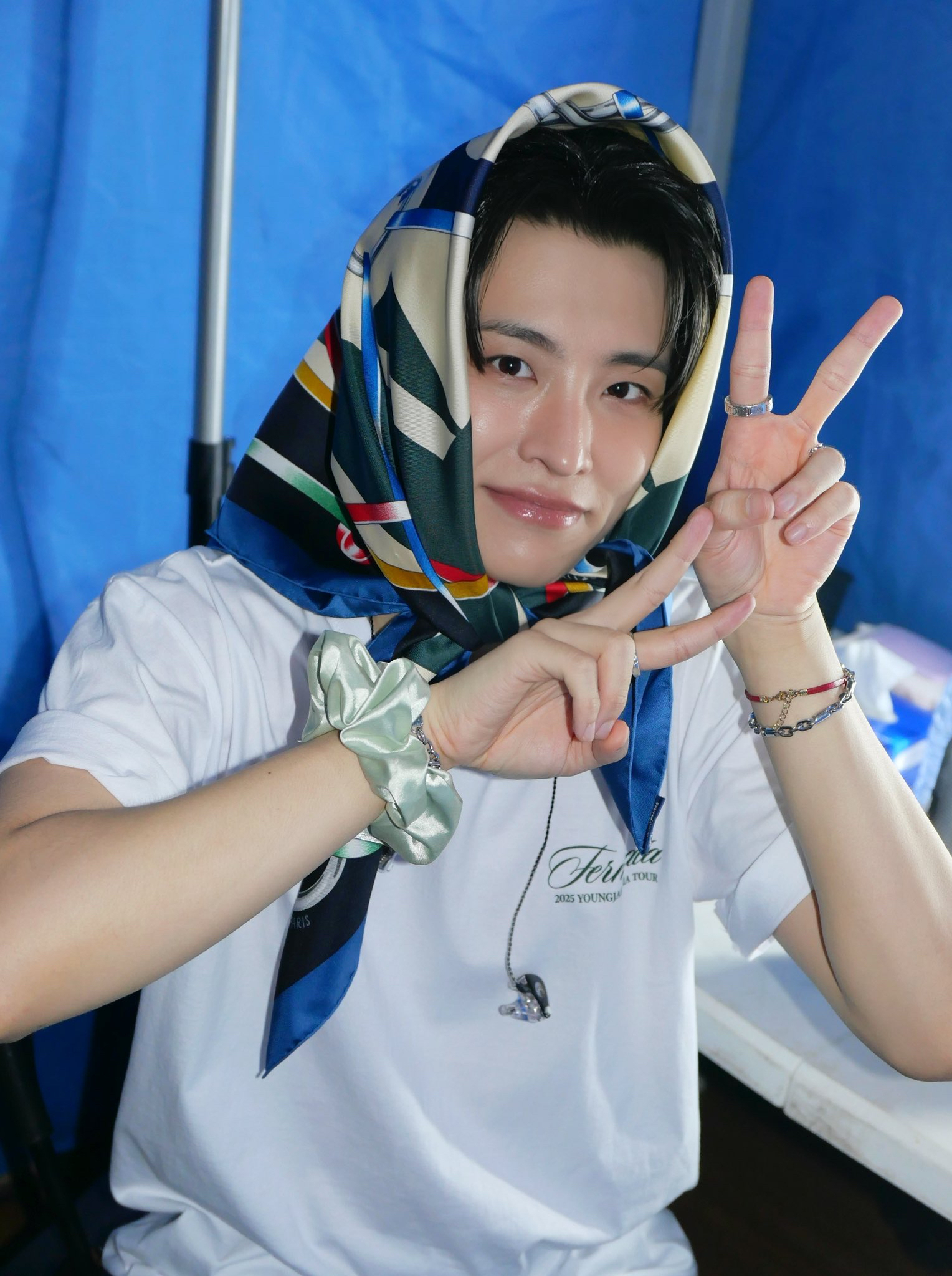 Behind-the-scenes cut of Youngjae (GOT7)