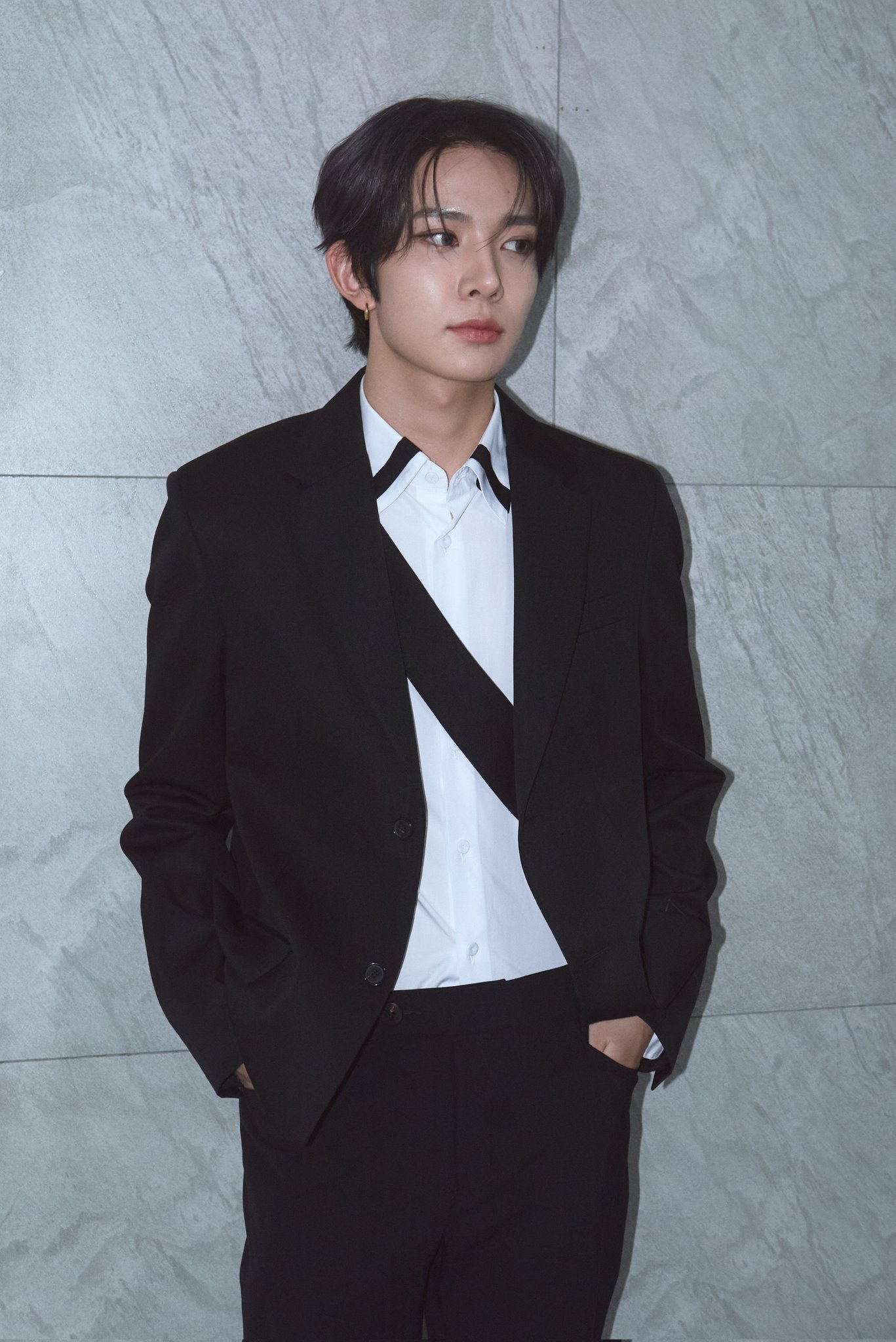 Foto terbaru Heeseung (ENHYPEN)
