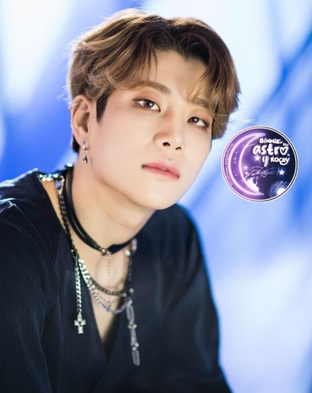 A moment captured by MJ (ASTRO)'s fan