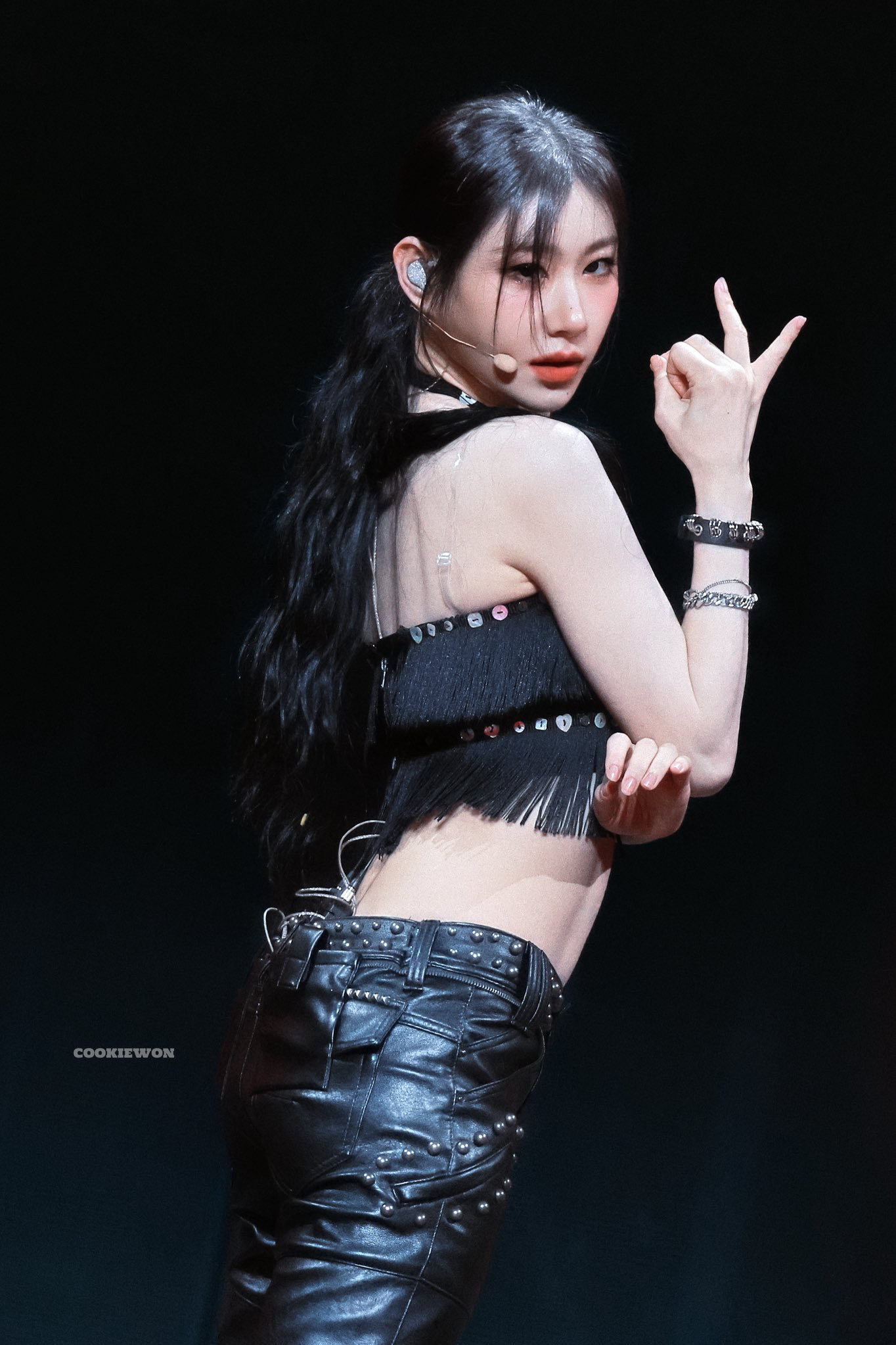 Latest photo of Chaeryeong (ITZY)