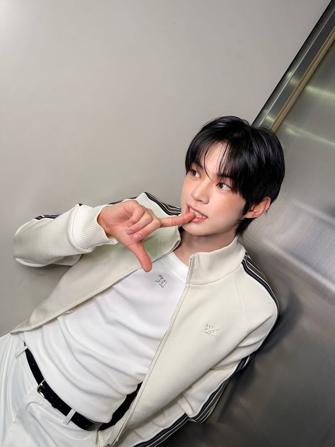 Behind-the-scenes cut of Dohoon (TWS)
