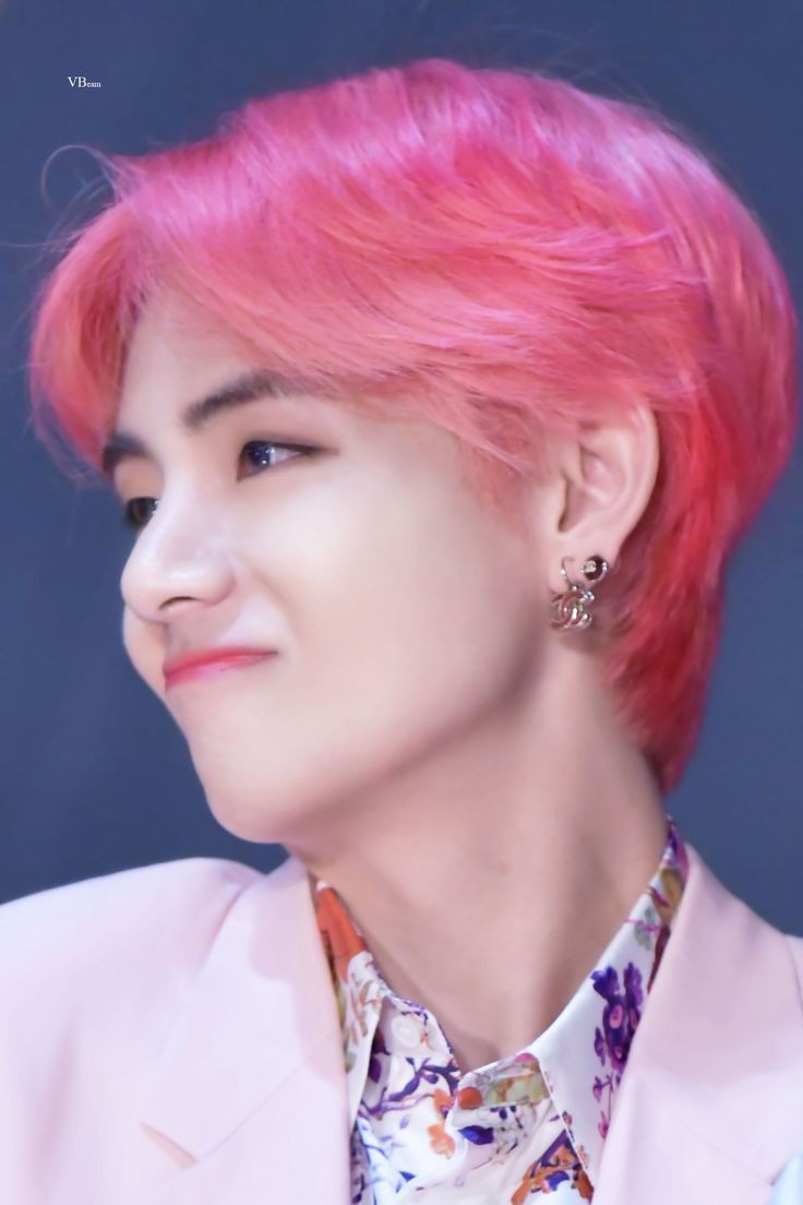 Must-see popular post of 뷔 (방탄소년단), your favorite