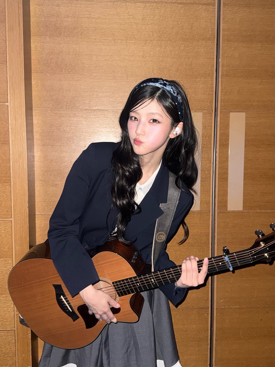 A moment captured by KISS OF LIFE's fan