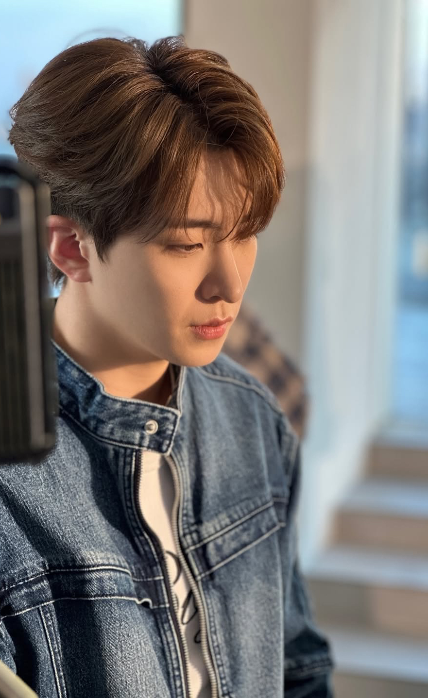 ヨンジェ (GOT7)の舞台裏ショット