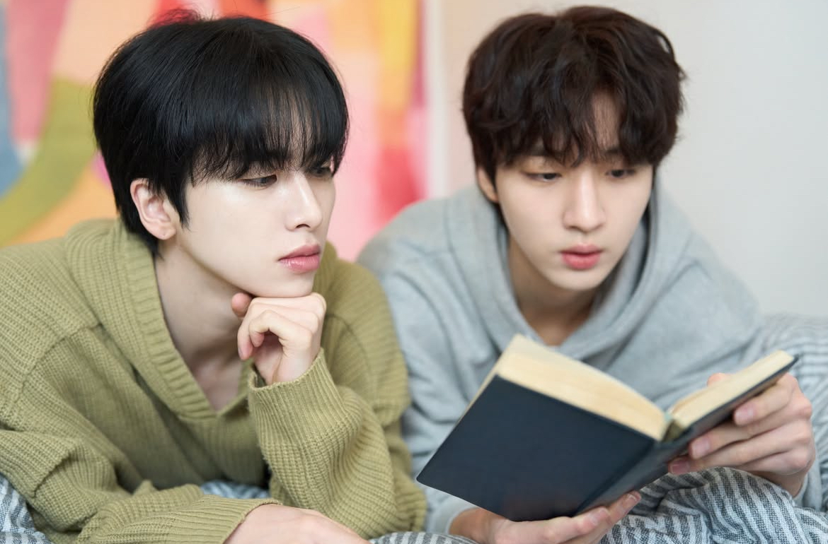 Behind-the-scenes cut of Xiao (UP10TION)