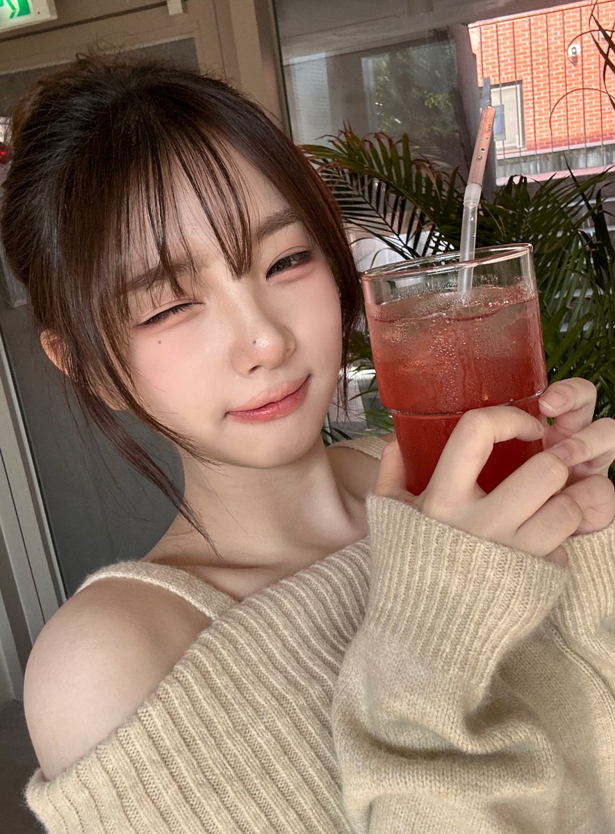 Latest photo of tripleS