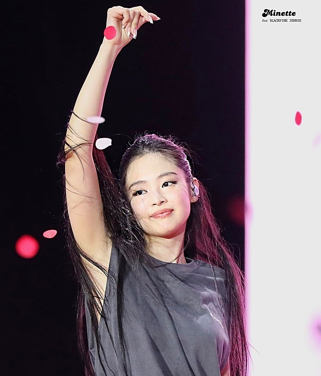 A moment captured by Jennie (BLACKPINK)'s fan