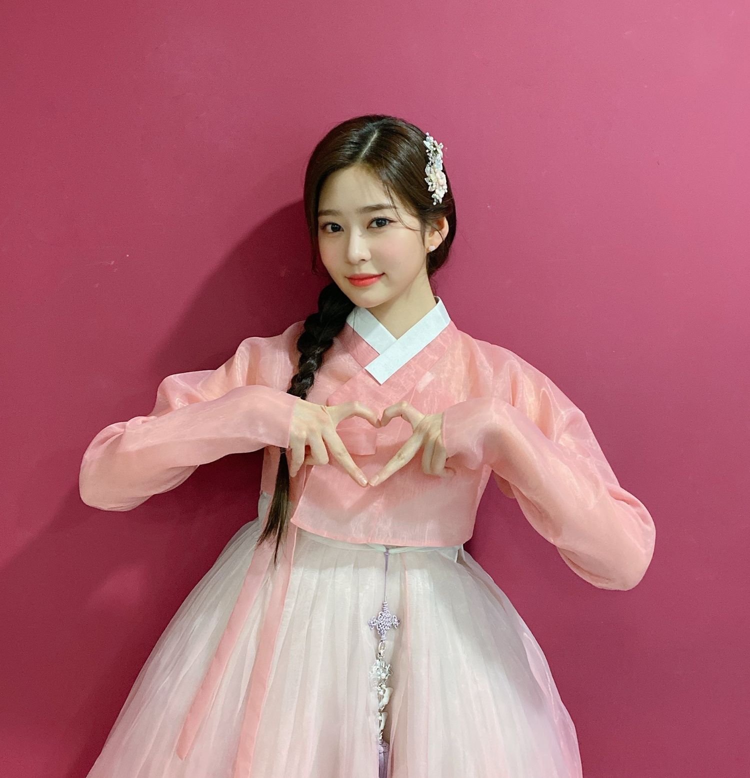 A moment captured by Kim Minju's fan