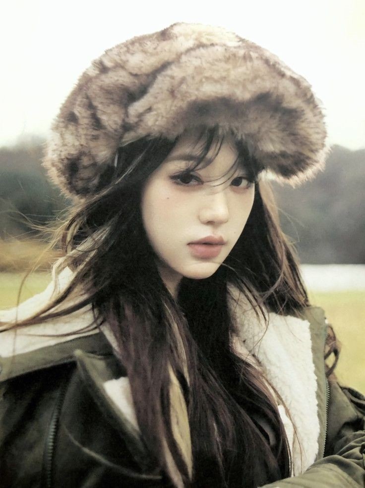 A moment captured by Jang Wonyoung (IVE)'s fan