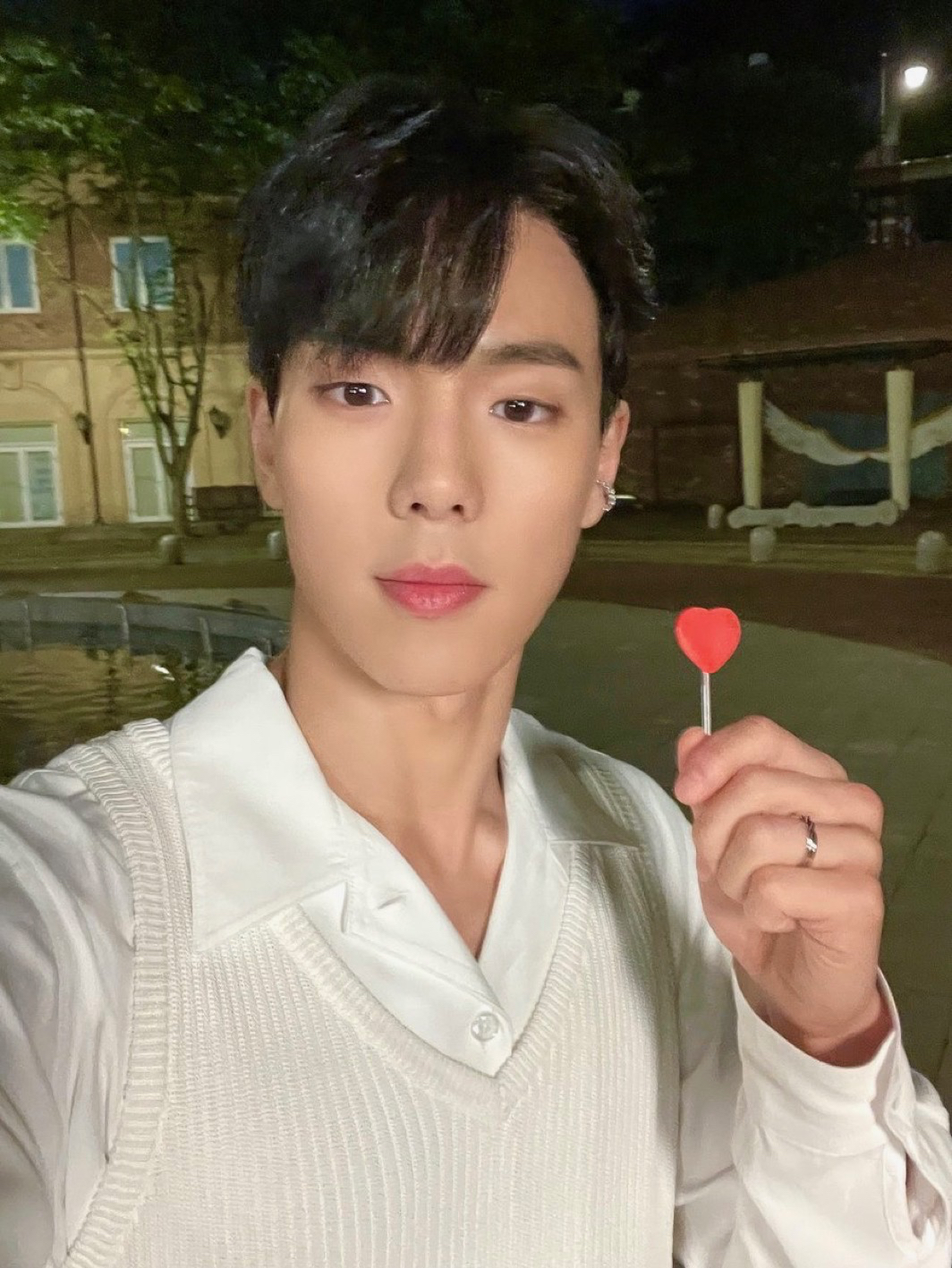 Shownu (MONSTA X)的最新照片