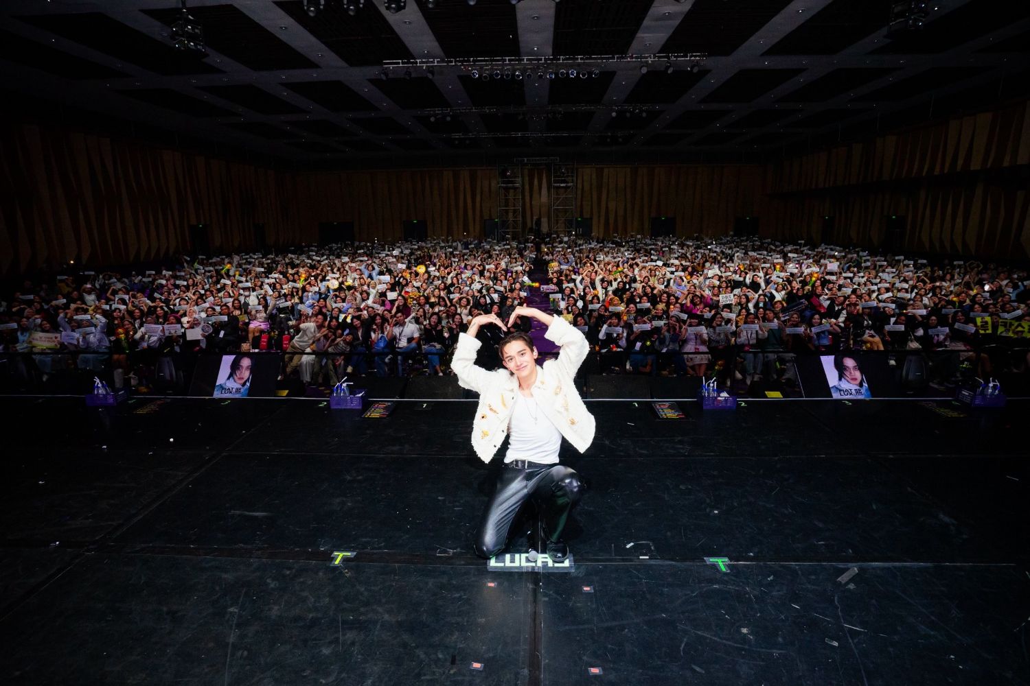 A moment captured by LUCAS's fan