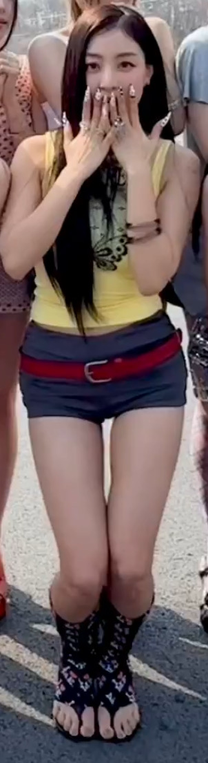 Potret di balik layar Jihyo (TWICE)
