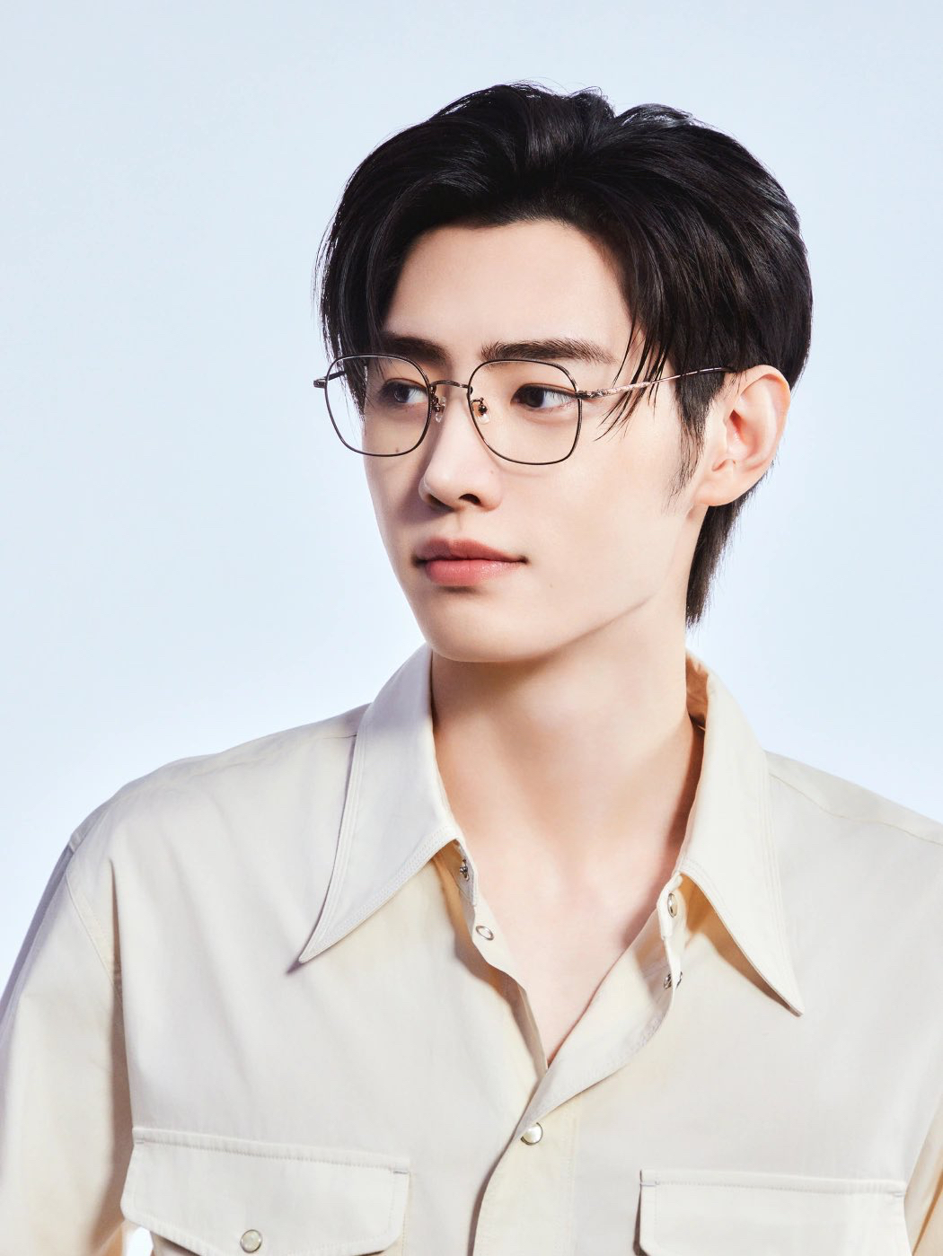 Latest photo of Sunghoon (ENHYPEN)