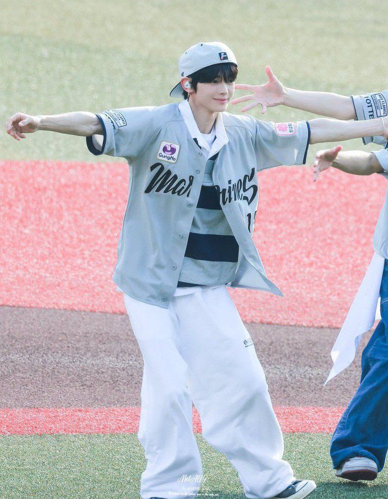 A moment captured by Hanjin (TWS)'s fan