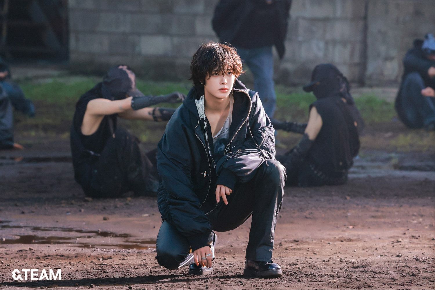 Behind-the-scenes cut of K (&TEAM)