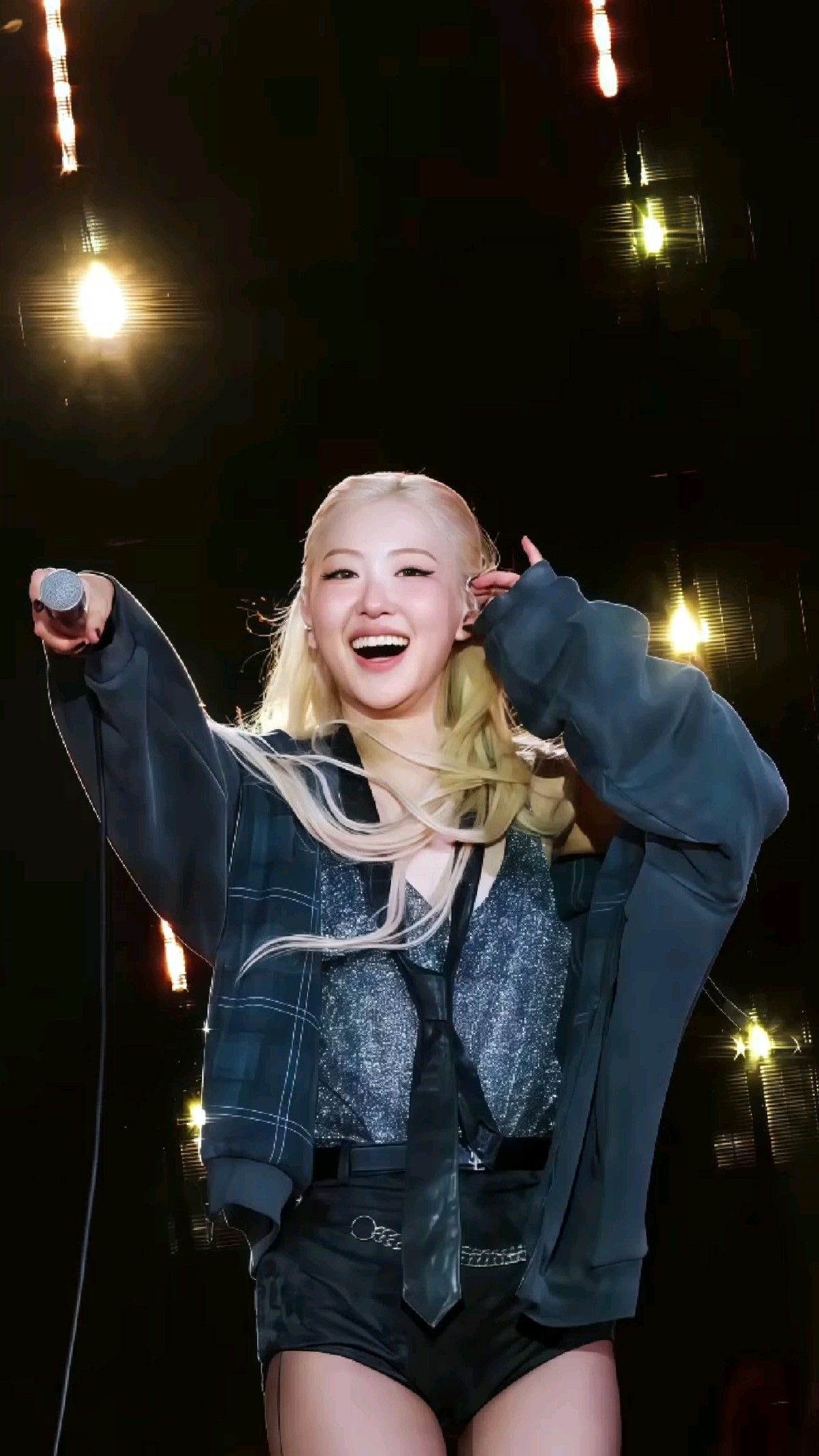 Behind-the-scenes cut of ROSÉ (BLACKPINK)