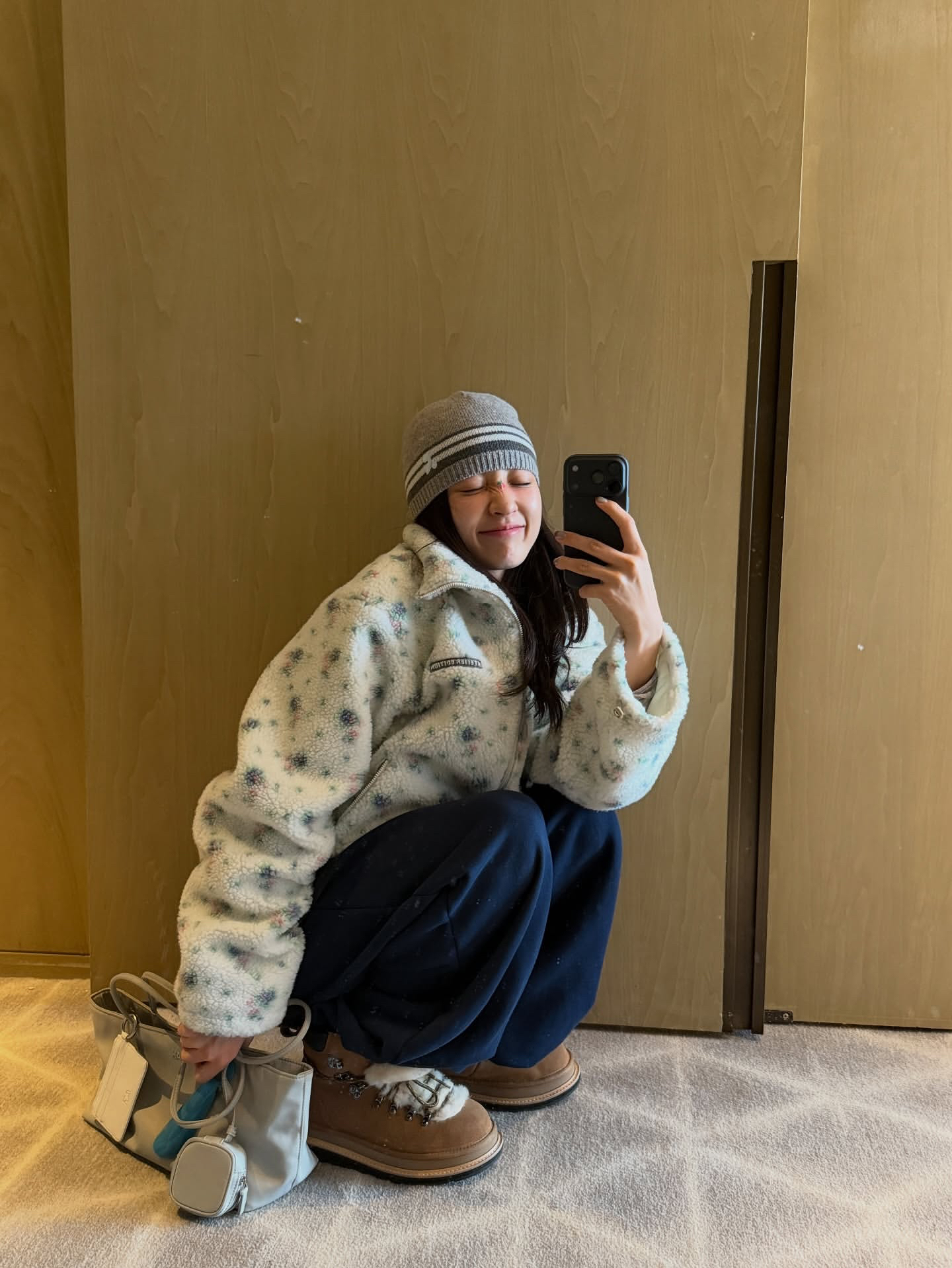 Behind-the-scenes cut of Jihyo (TWICE)