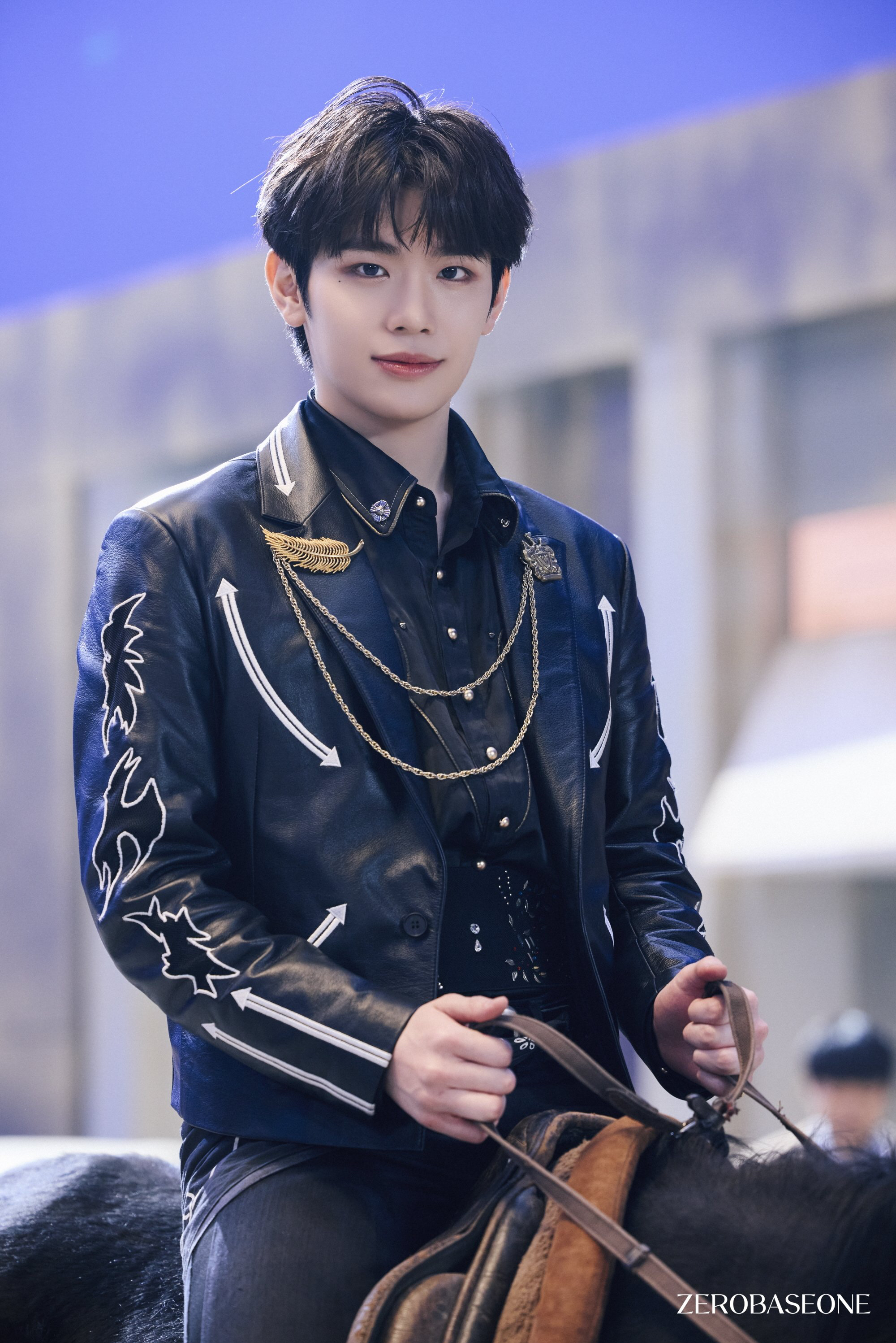 Latest photo of Kim Taerae (ZEROBASEONE)