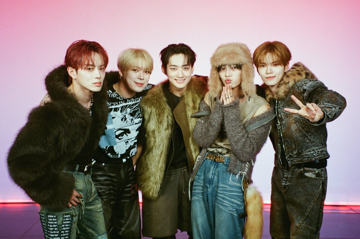 A moment captured by VERIVERY's fan