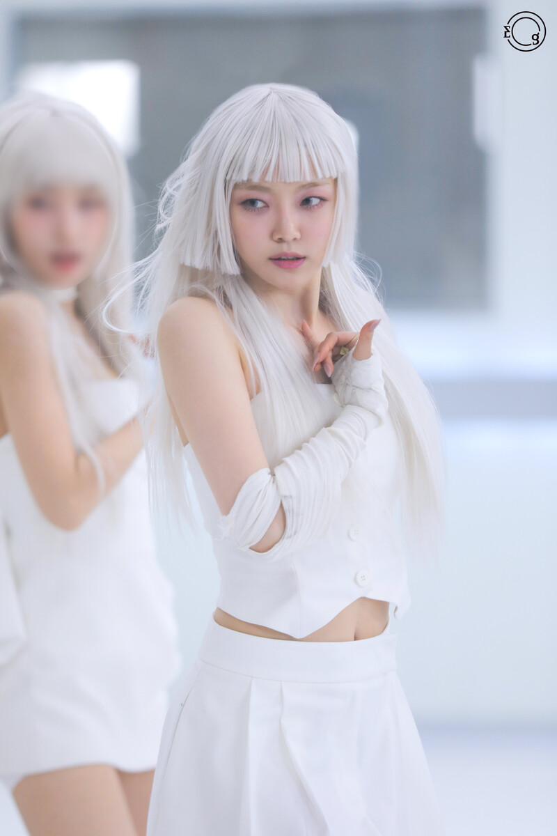 Latest photo of EVERGLOW
