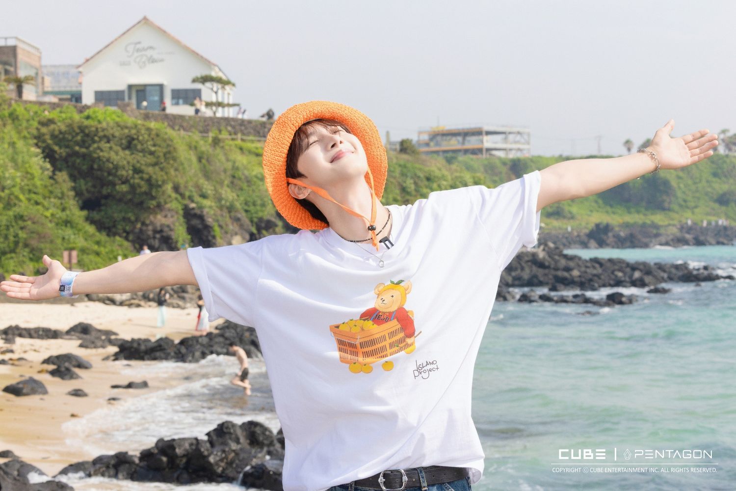 Behind-the-scenes cut of Hui (PENTAGON)