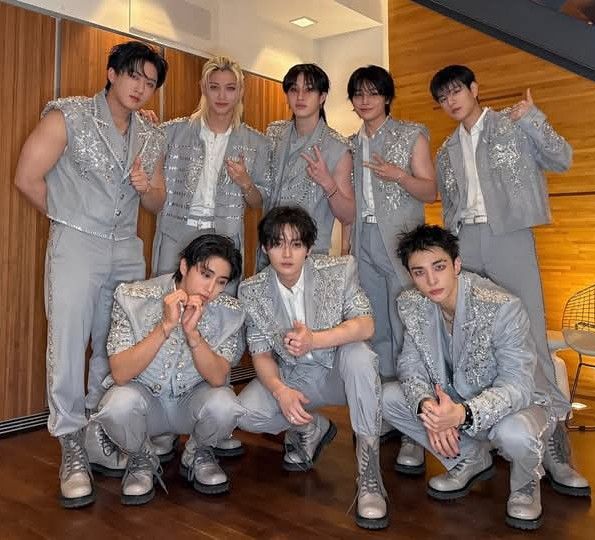 Behind-the-scenes cut of Stray Kids