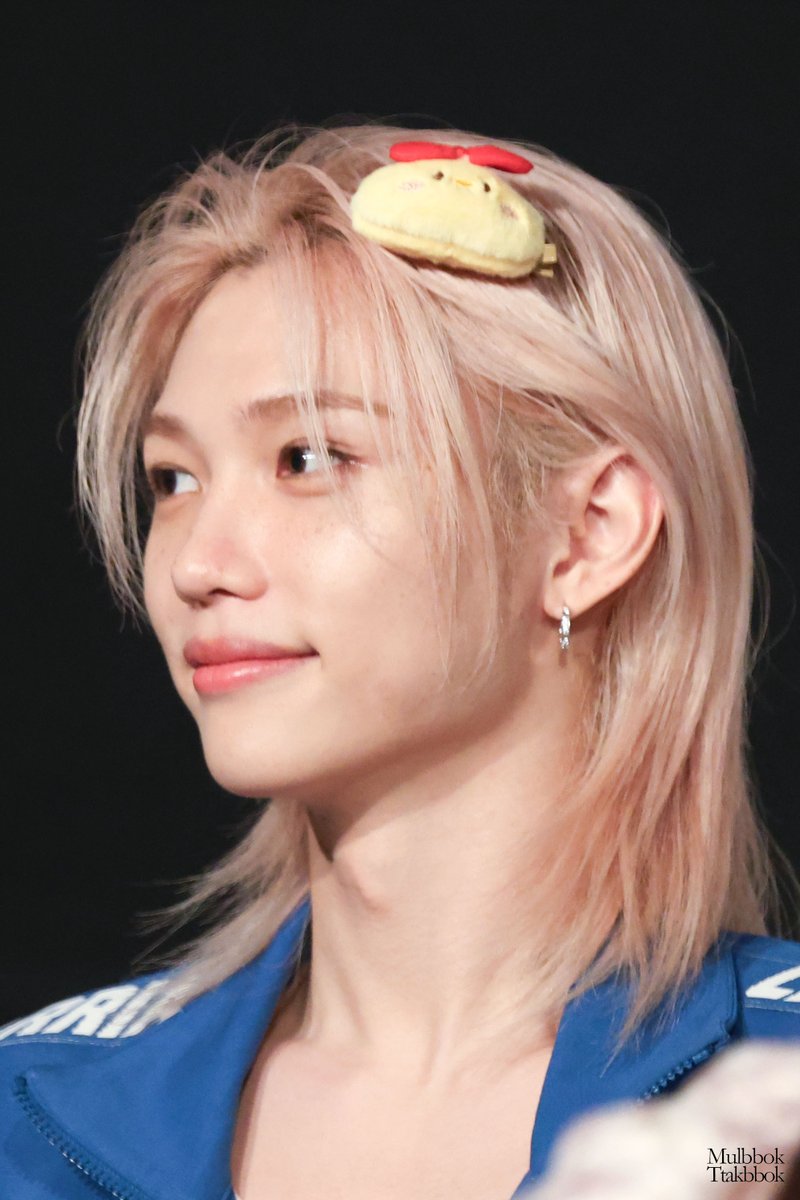 Recent activity shot of Felix (Stray Kids)