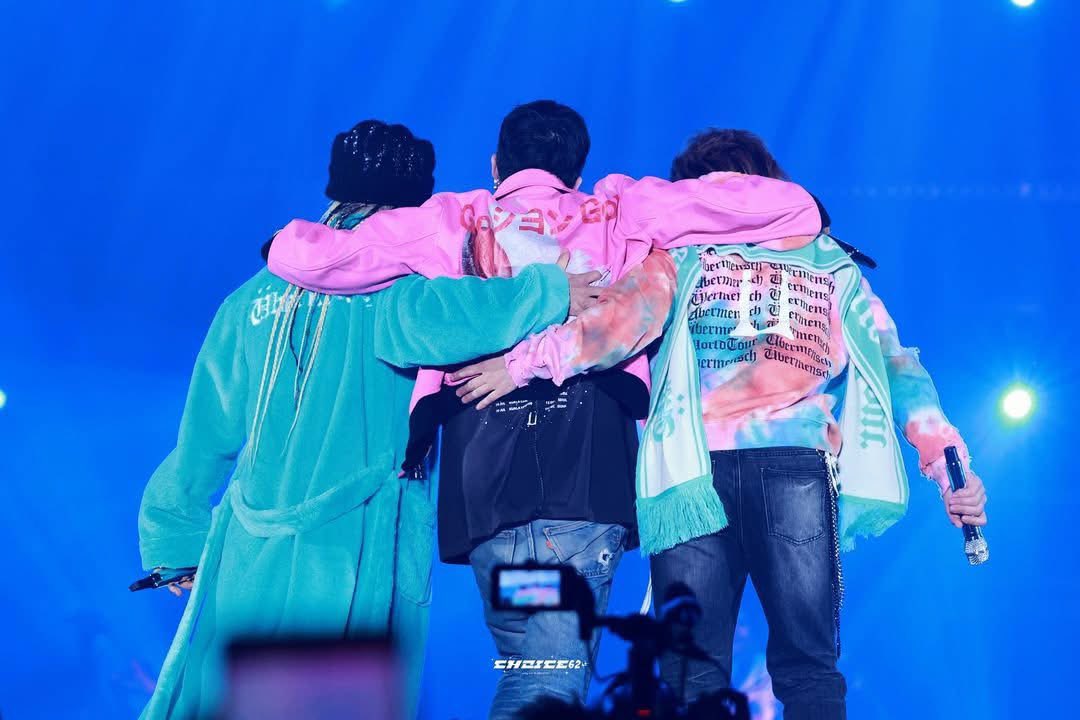 Momen yang diabadikan oleh penggemar G-DRAGON (BIGBANG)