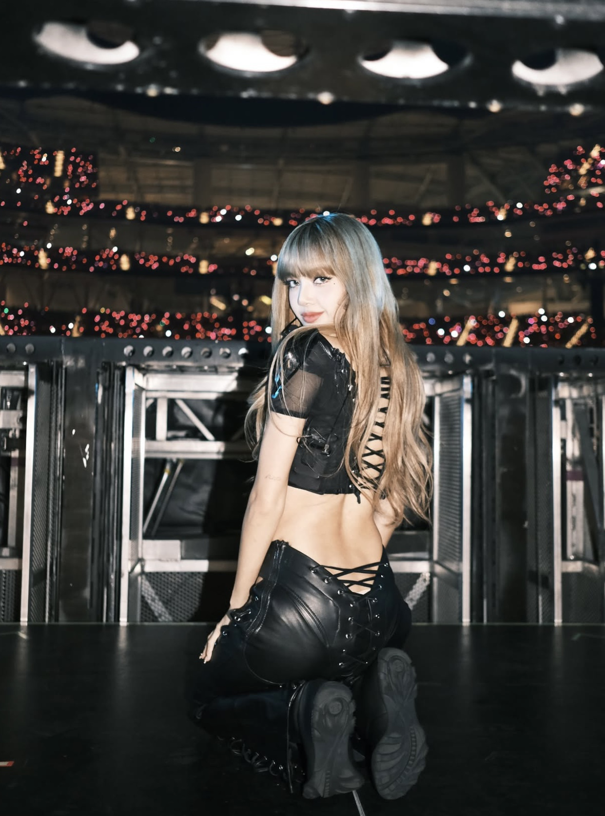 Behind-the-scenes cut of Lisa (BLACKPINK)