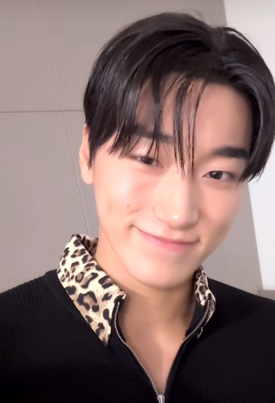 A moment captured by San (ATEEZ)'s fan