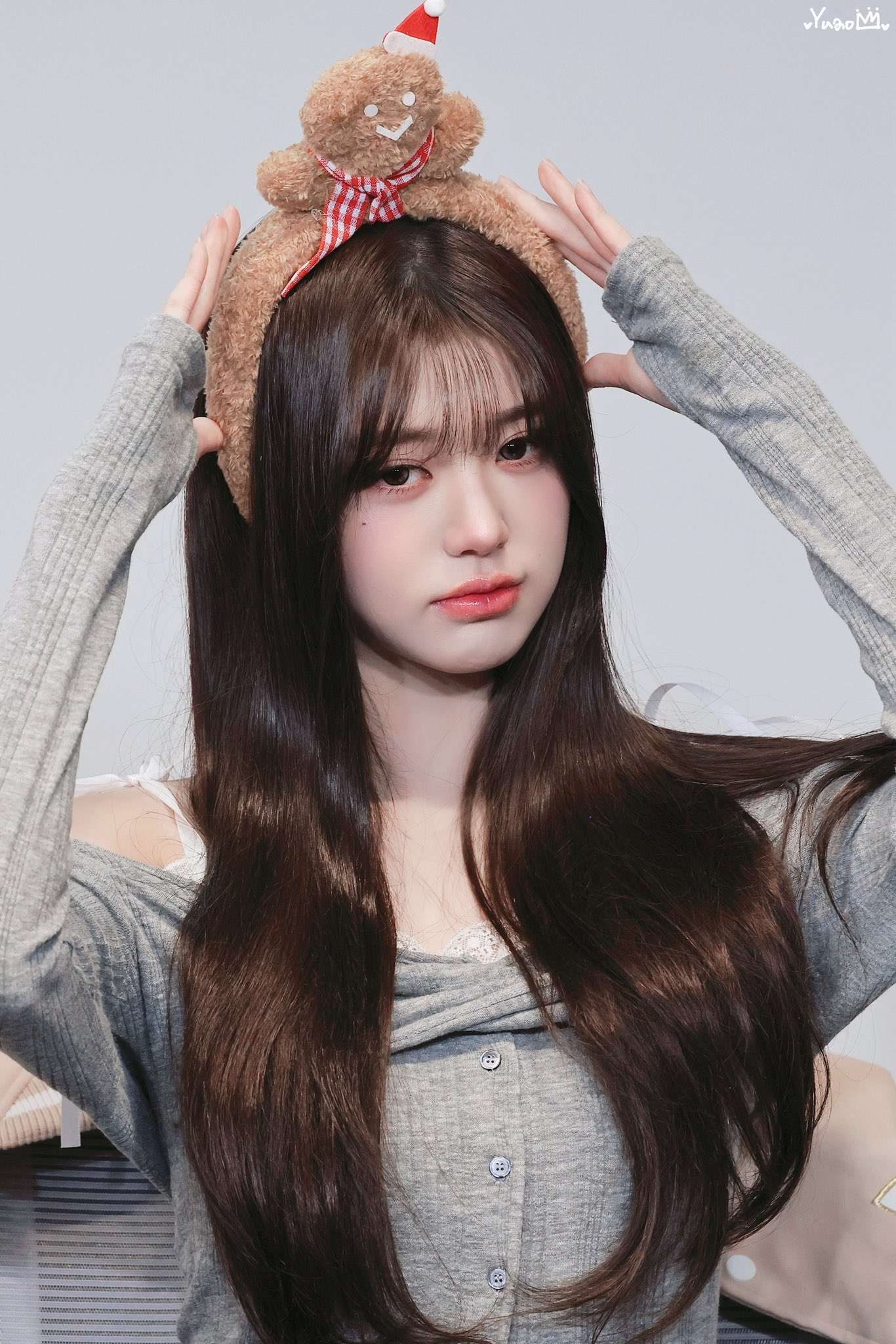 Recent activity shot of Jang Wonyoung (IVE)