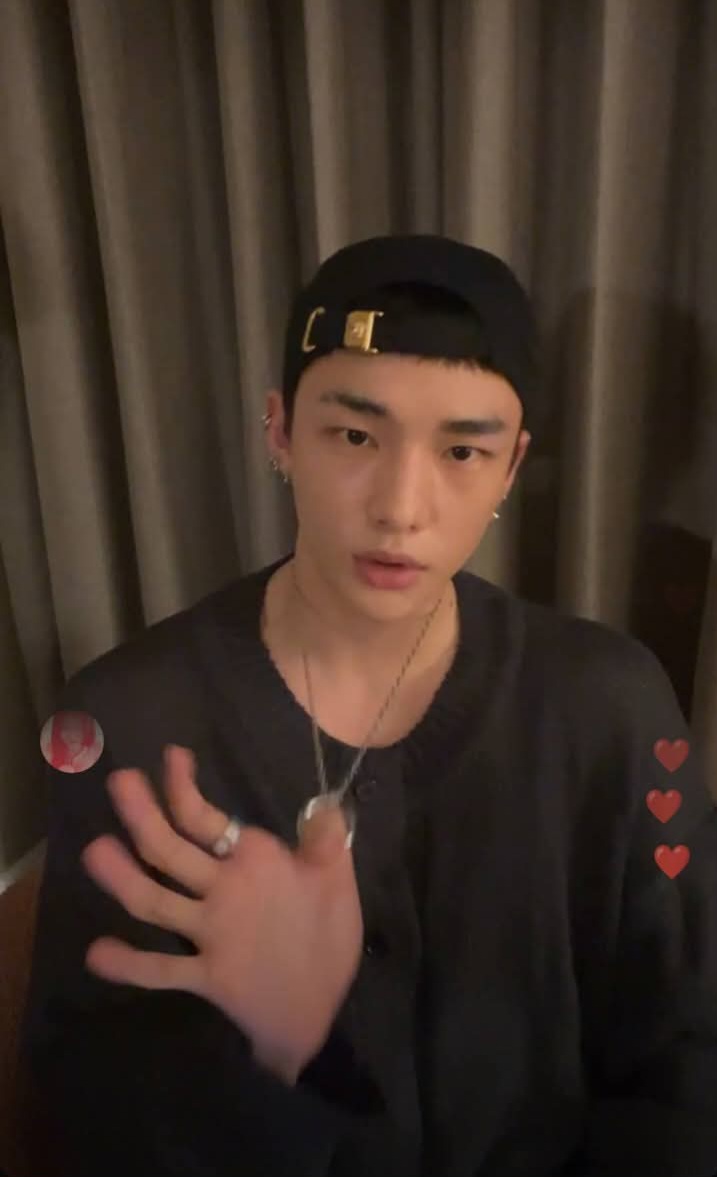 Latest photo of Hyunjin (Stray Kids)
