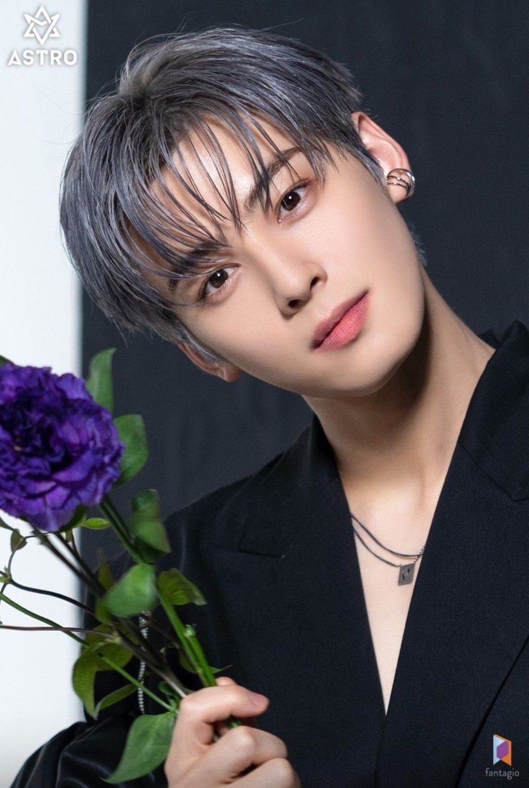 Recent activity shot of Eunwoo (ASTRO)