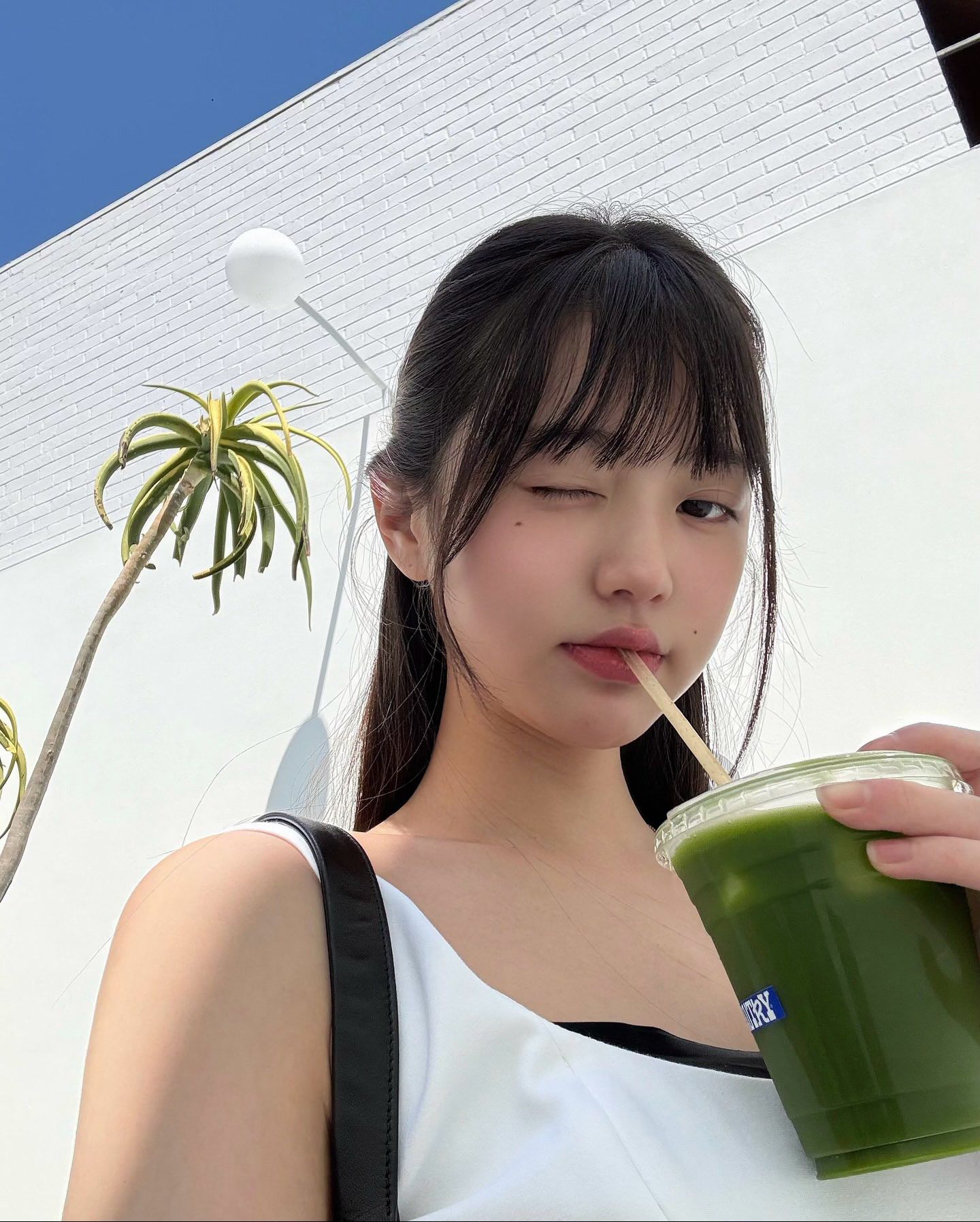 Behind-the-scenes cut of Jang Wonyoung (IVE)
