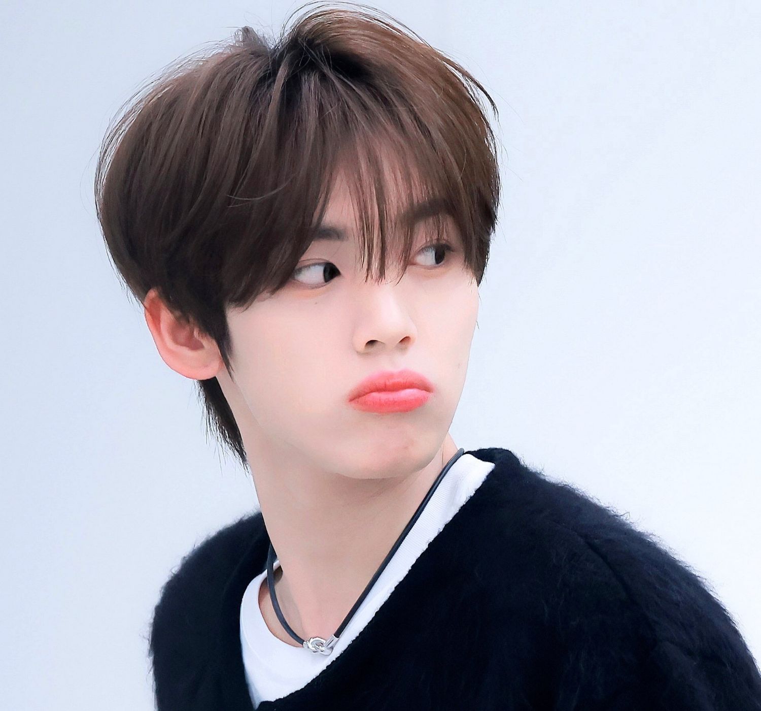 Potret di balik layar Han Yujin (ZEROBASEONE)