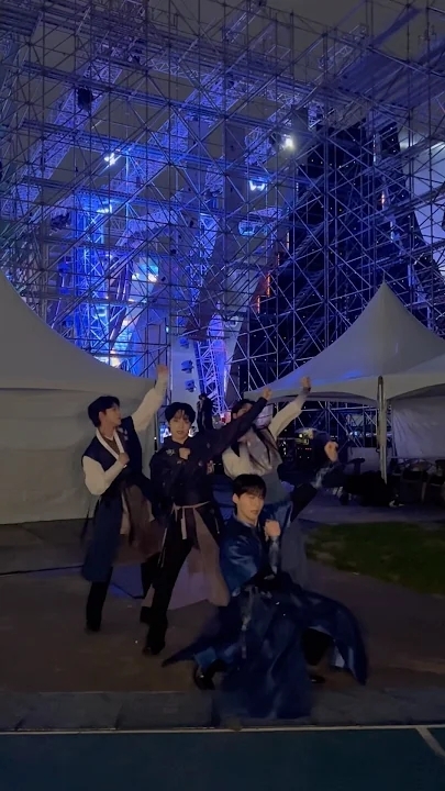 Behind-the-scenes cut of ONEUS