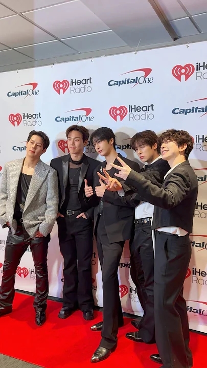 Momen yang diabadikan oleh penggemar Shownu (MONSTA X)