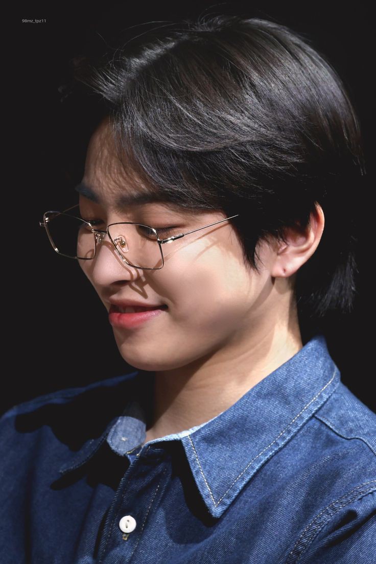 Behind-the-scenes cut of Hongjoong (ATEEZ)