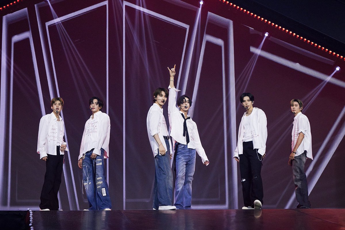 A moment captured by RIIZE's fan