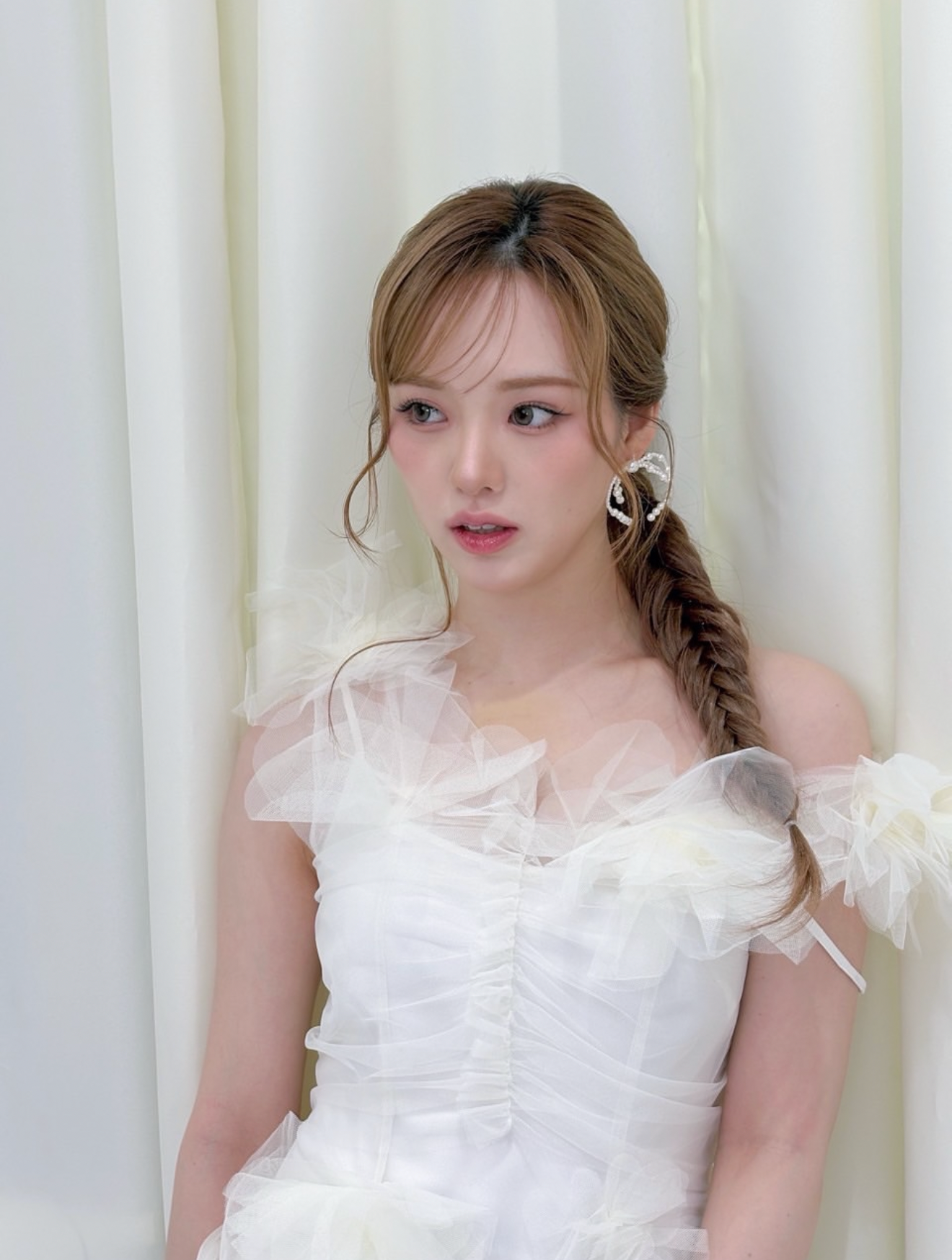 Behind-the-scenes cut of Rio (NiziU)