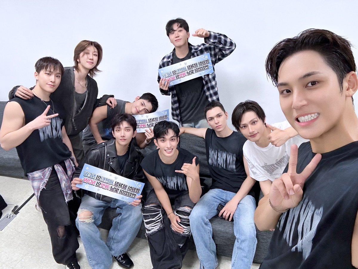 Recent activity shot of SEVENTEEN