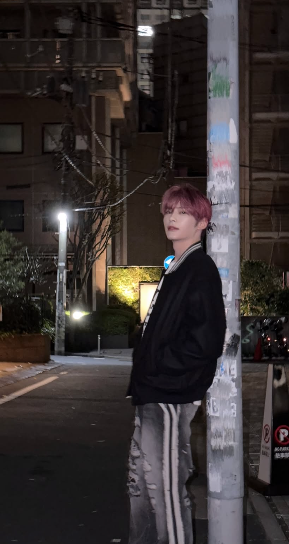 Today's most popular wallpaper in the Sung Hanbin (ZEROBASEONE) community