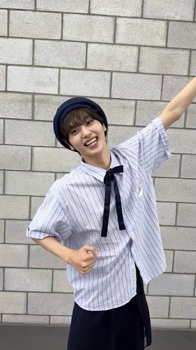A moment captured by Hyeongjun (CRAVITY)'s fan