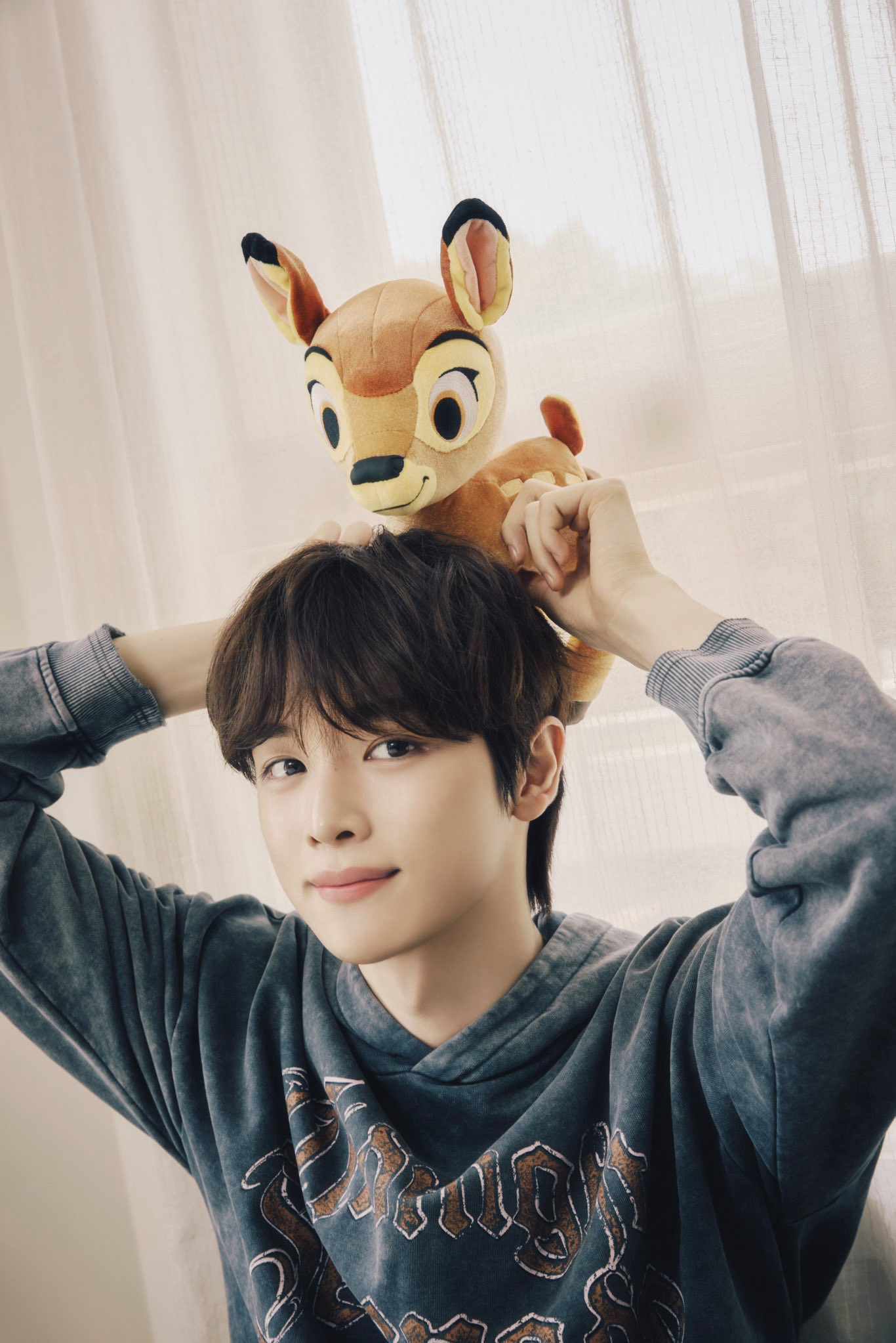 Latest photo of Sungchan (RIIZE)